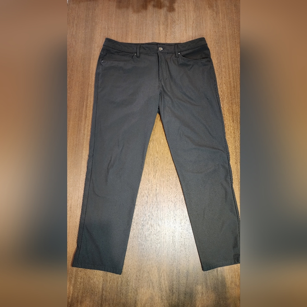 lululemon athletica Men's Charcoal Chinos